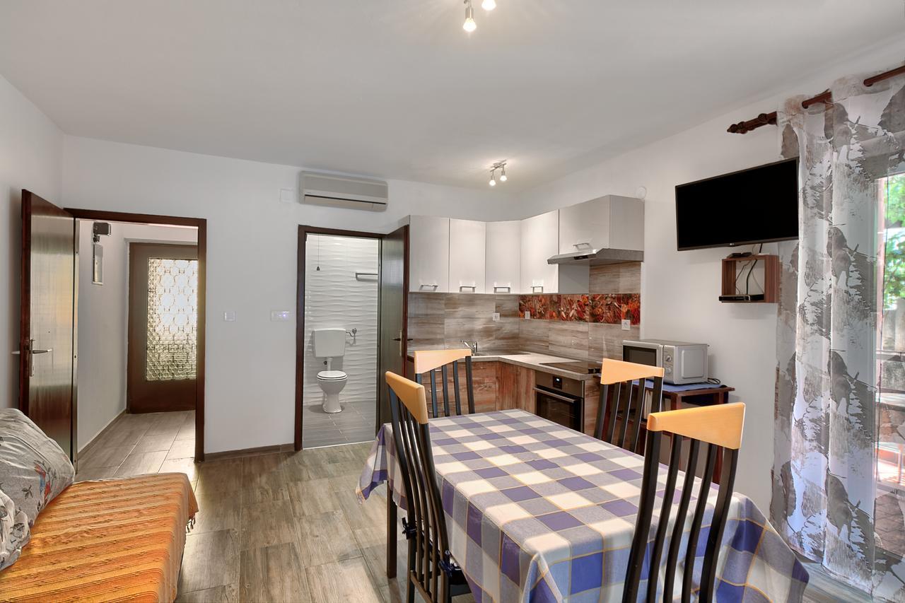 Vesna Apartment Pjescana Uvala Exterior foto